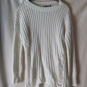Women's off white sweater Size S Fashion Nova
